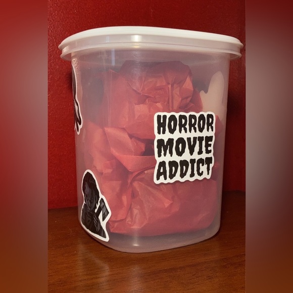 Horror movie themed food storage container - Picture 3 of 3